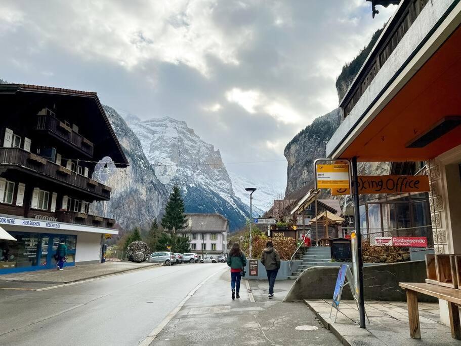 Chalet Maithili Lauterbrunnen -152-Year-Old Majestic Chalet エクステリア 写真
